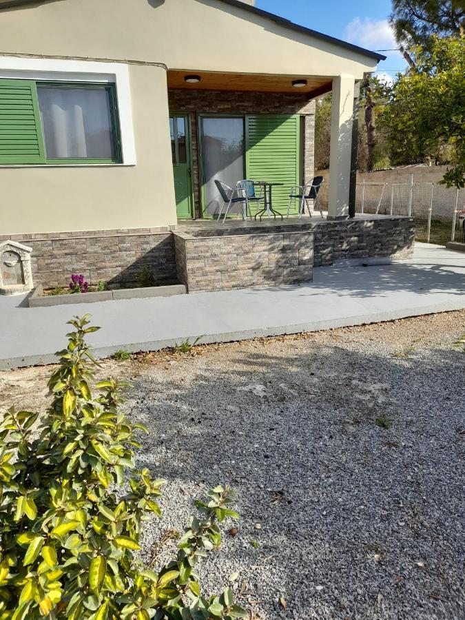 Cosmitsa House Vingláfia